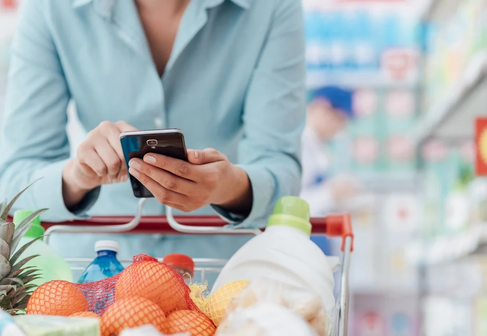 grocery shopping with cell phone